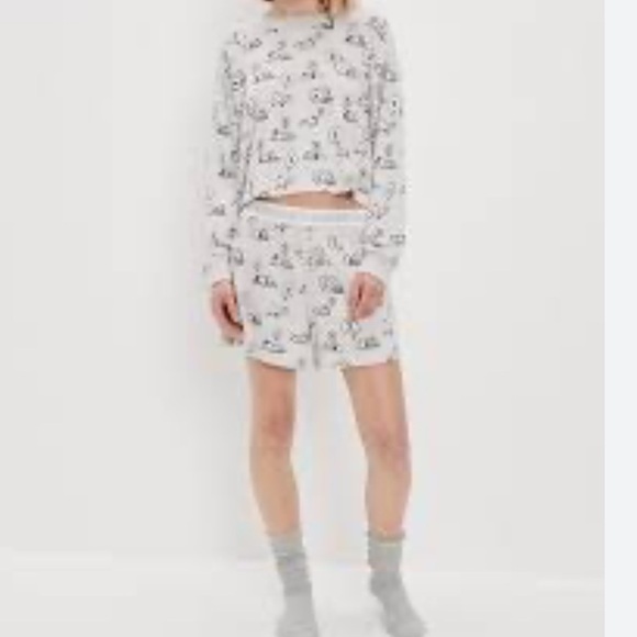 American Eagle AE Snoopy Peanuts Plush Sleep Lounge Pajama Set Shorts Top Size L - Picture 3 of 6